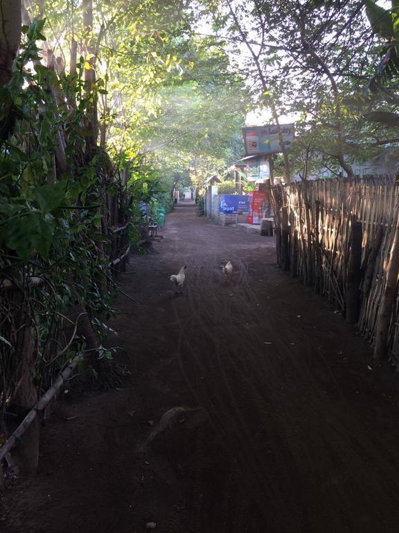 Rumah Sunyi Gili Trawangan Exterior photo